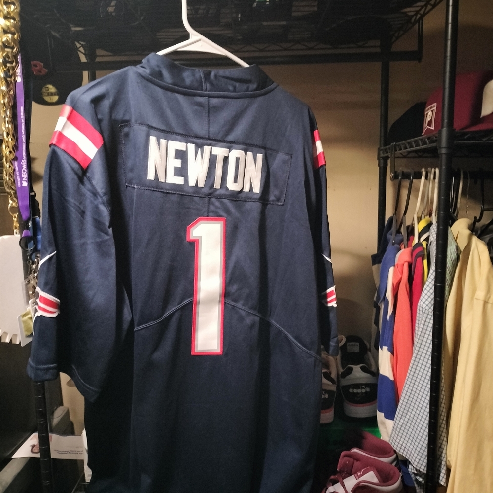 Football jersey - Picture 2 of 8